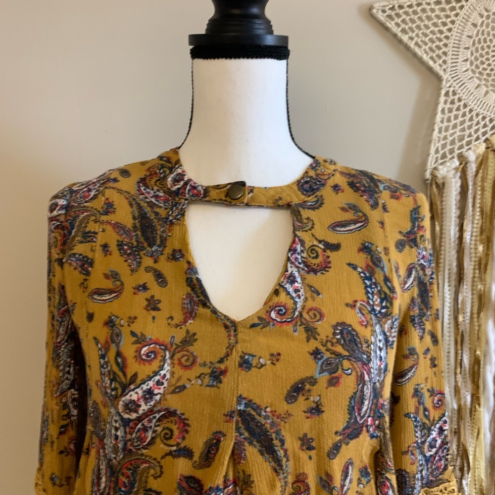 D O N A T E D Altar’d State Bohemian Paisley Mustard shirt EUC GS B58 - Picture 2 of 7